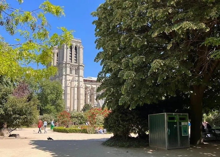 Tenderness At Notre Dame, Delacroix