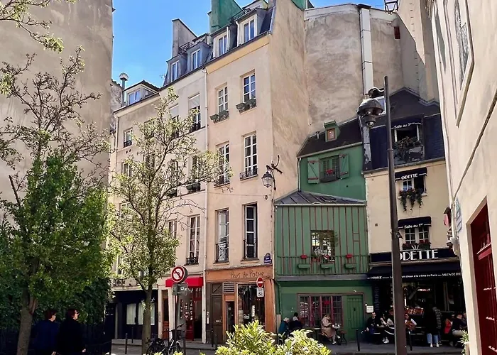 Tenderness At Notre Dame, Delacroix Paris